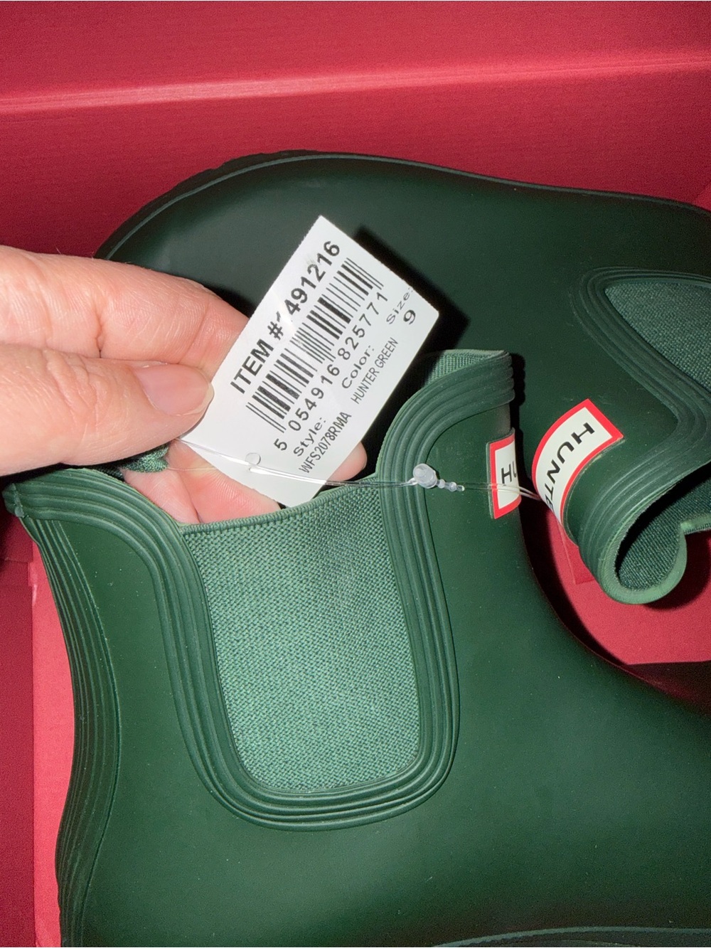 Hunter Short Chelsea Rain Boots in Dark Green - Picture 4 of 8